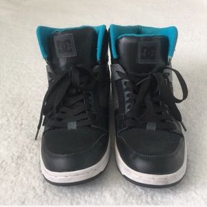 DC Sneakers